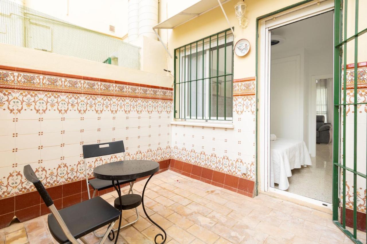 Bordador Central Courtyard By Valcambre Seville Luaran gambar